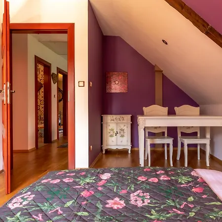 Kizzy Dom Na Wylacznosc Karkonoce Пеховице