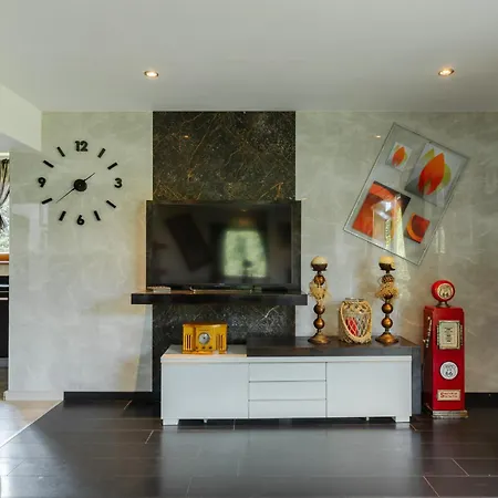 Kizzy Dom Na Wylacznosc Karkonoce * Пеховице